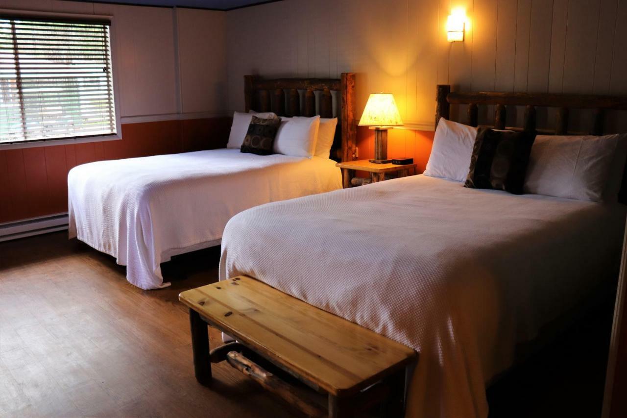 Lone Fir Resort Cougar Luaran gambar