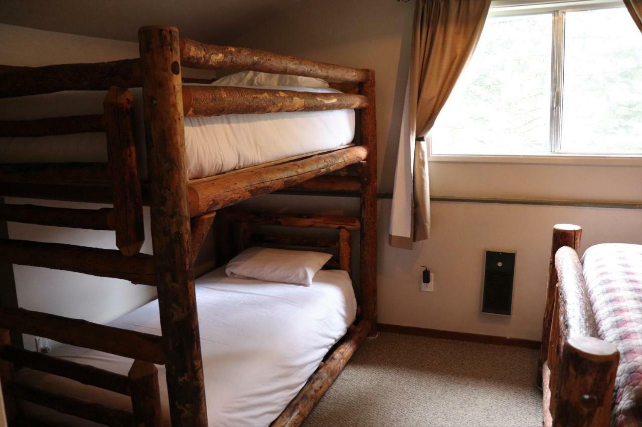 Lone Fir Resort Cougar Luaran gambar