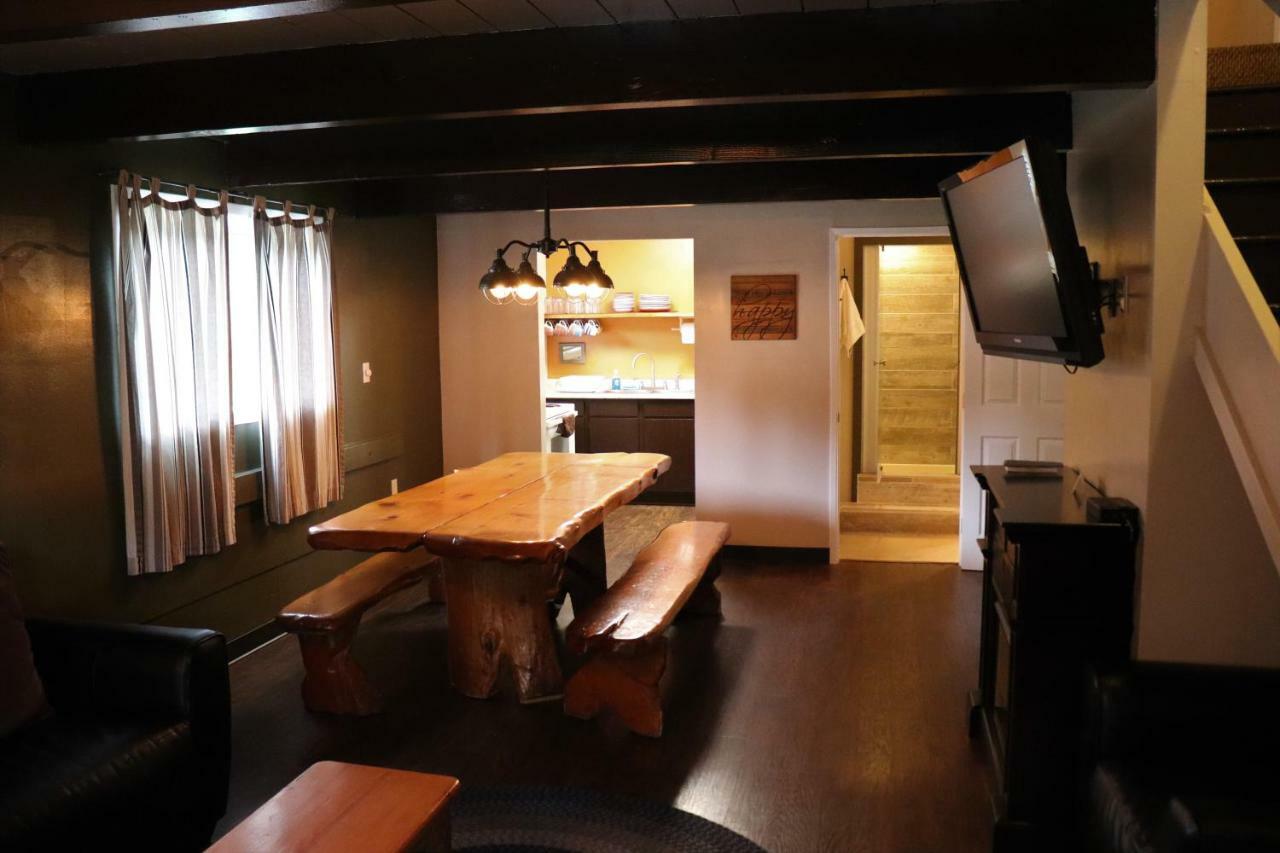 Lone Fir Resort Cougar Luaran gambar